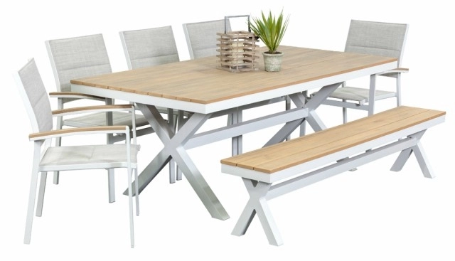 ban ghe cafe san vuon3